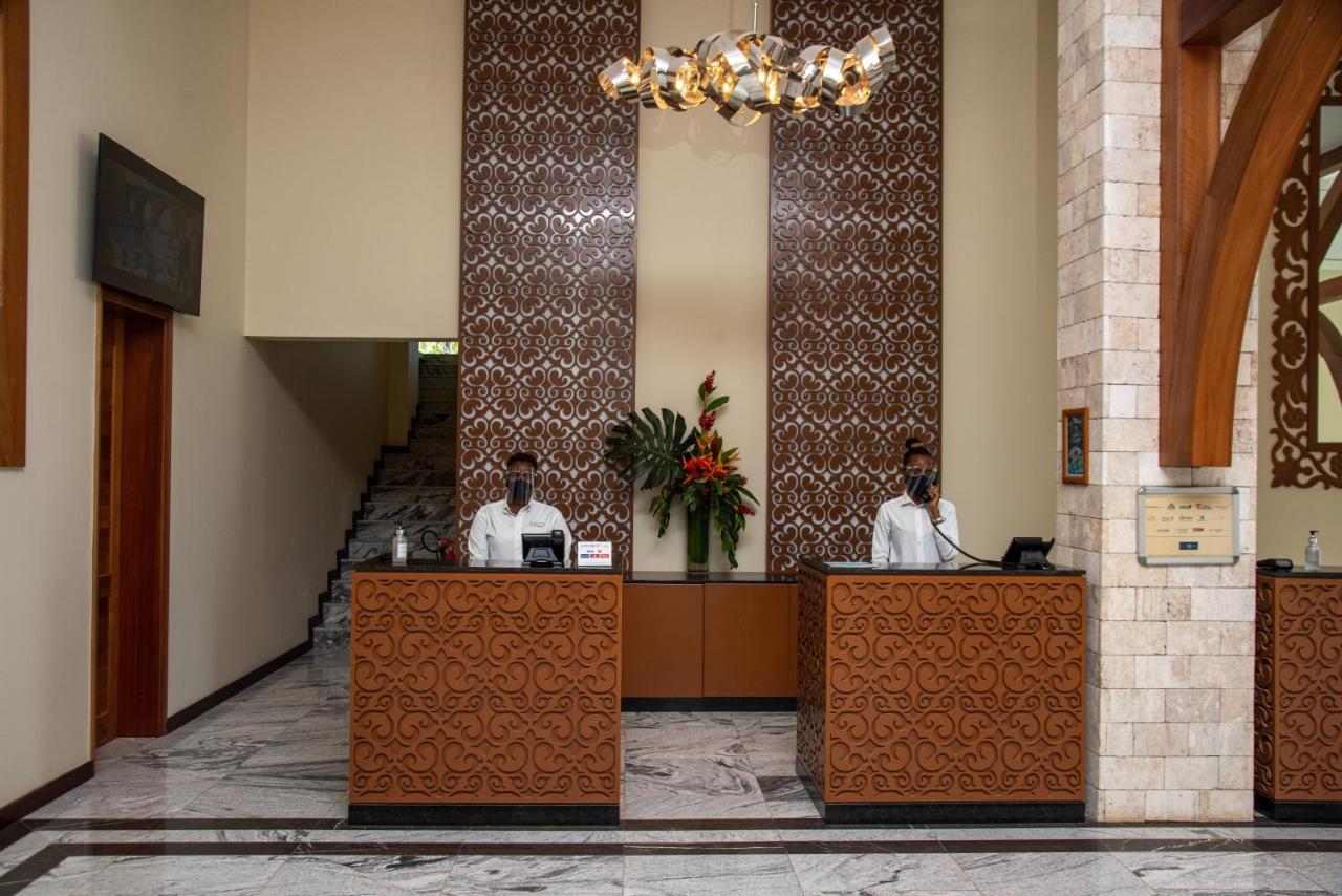Golden Tulip Zanzibar Airport Hotel & Spa Екстер'єр фото